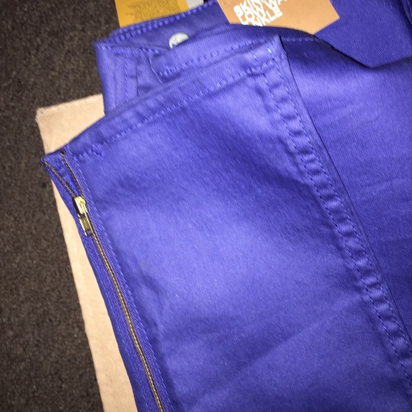 Woman’s pants - Picture 2 of 2